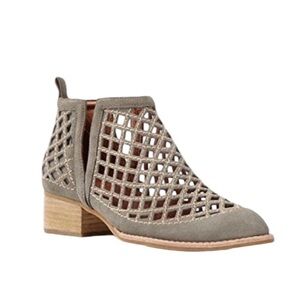 JEFFREY CAMPBELL Taggart Suede Cut Out Booties Ankle Boots Gray Size 6